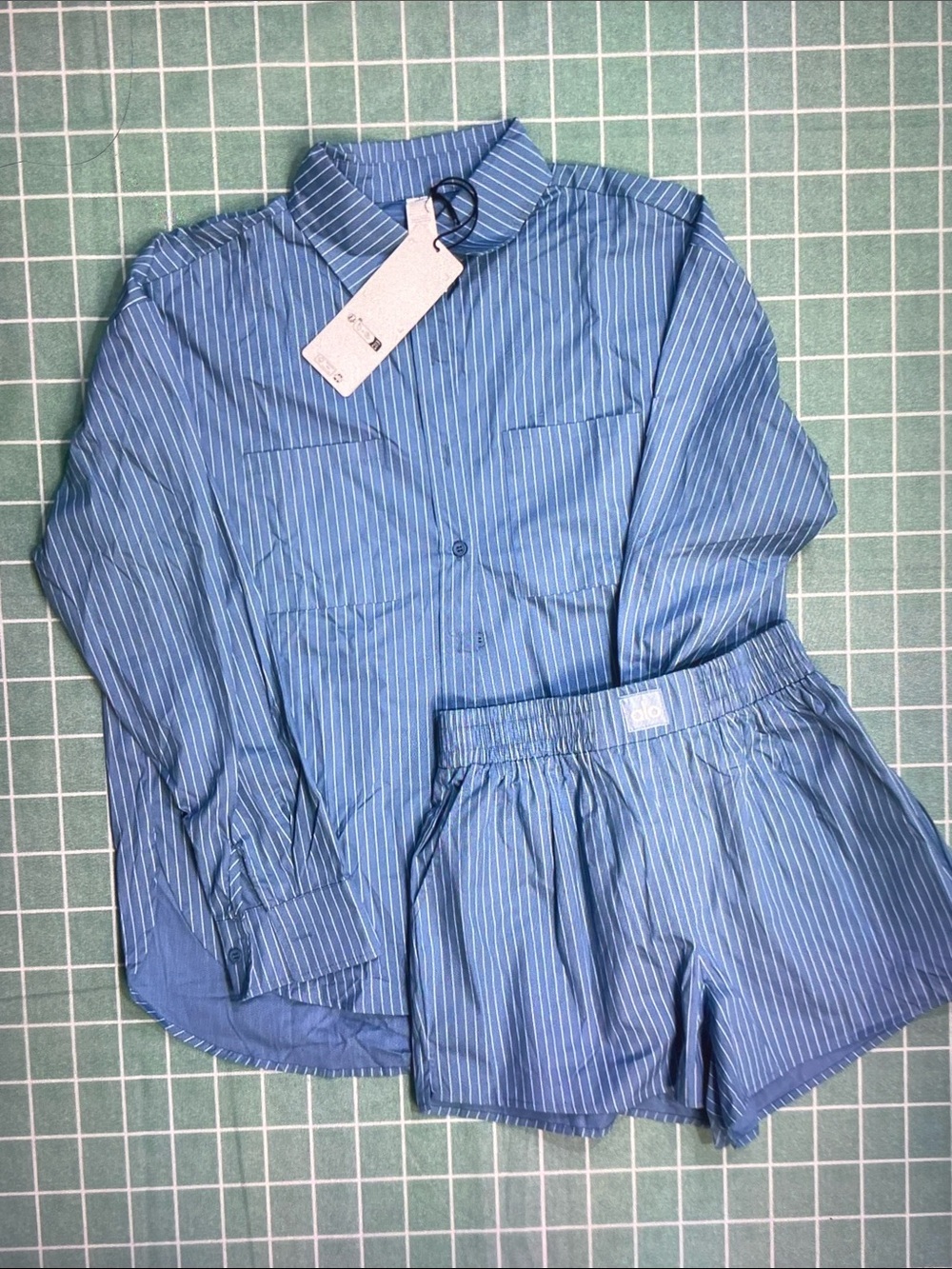 ALO Yoga Blue Pinstripe Athletic Shorts Set